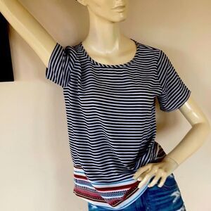 ANTHROPOLOGY THML scallop back top black striped crisp short sleeve multi Small